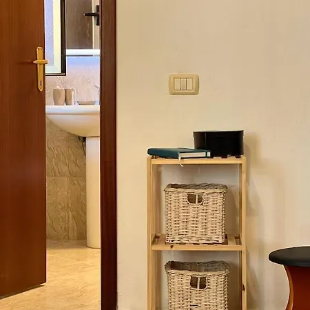 Apartment Doris Spacious Sea View Golem (Tirana)