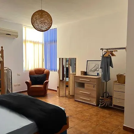 Apartment Doris Spacious Sea View Golem (Tirana)