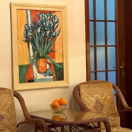 Doris Spacious Sea View Apartment *